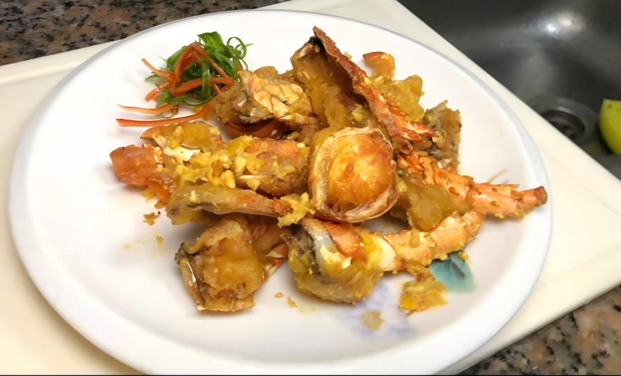 Salted Egg Yolk Lobster